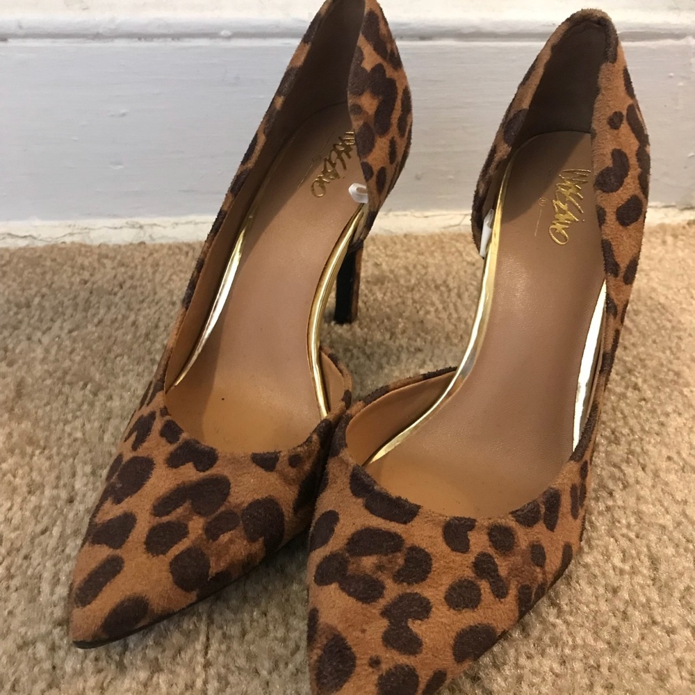 Mossimo Cheetah Print Pumps Size 6
